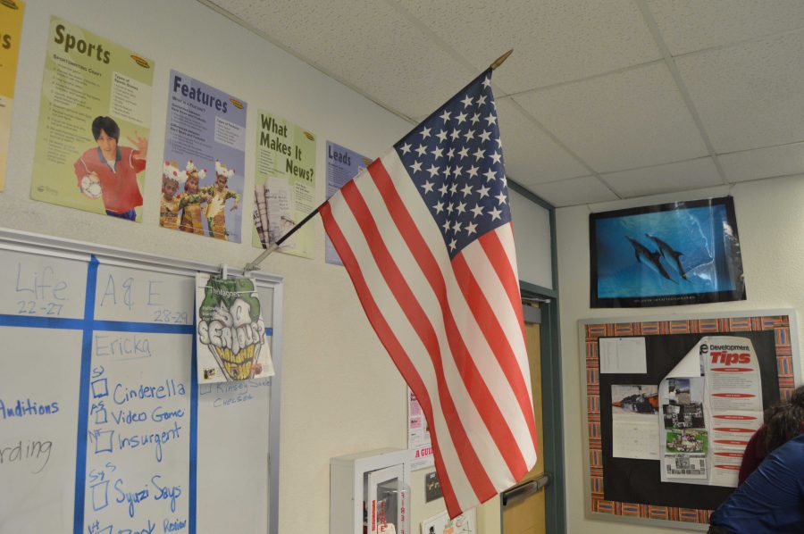 The US flag is high in one of many classrooms. Nearly all classroom in American schools bear the American flag and attempt to teach the students about civic rules. For this same purpose the Civic tests are added, yet their success is very questionable.
