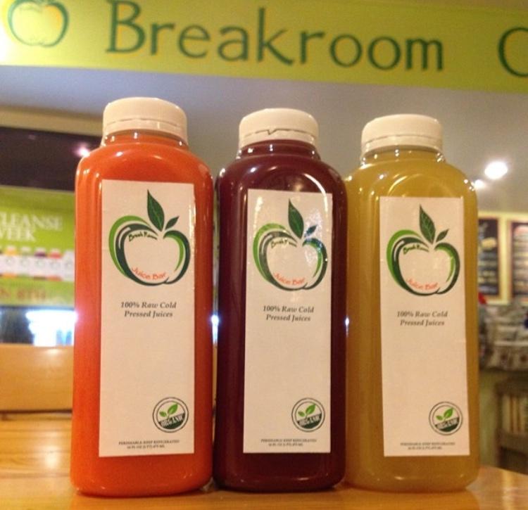 The Breakroom Cafe is known for making organic smoothies and cold pressed juices. They have been providing multiple different types of juices for customers.
