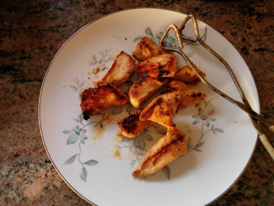 Baboomian grilled chicken marinated with yogurt and seasoning.
