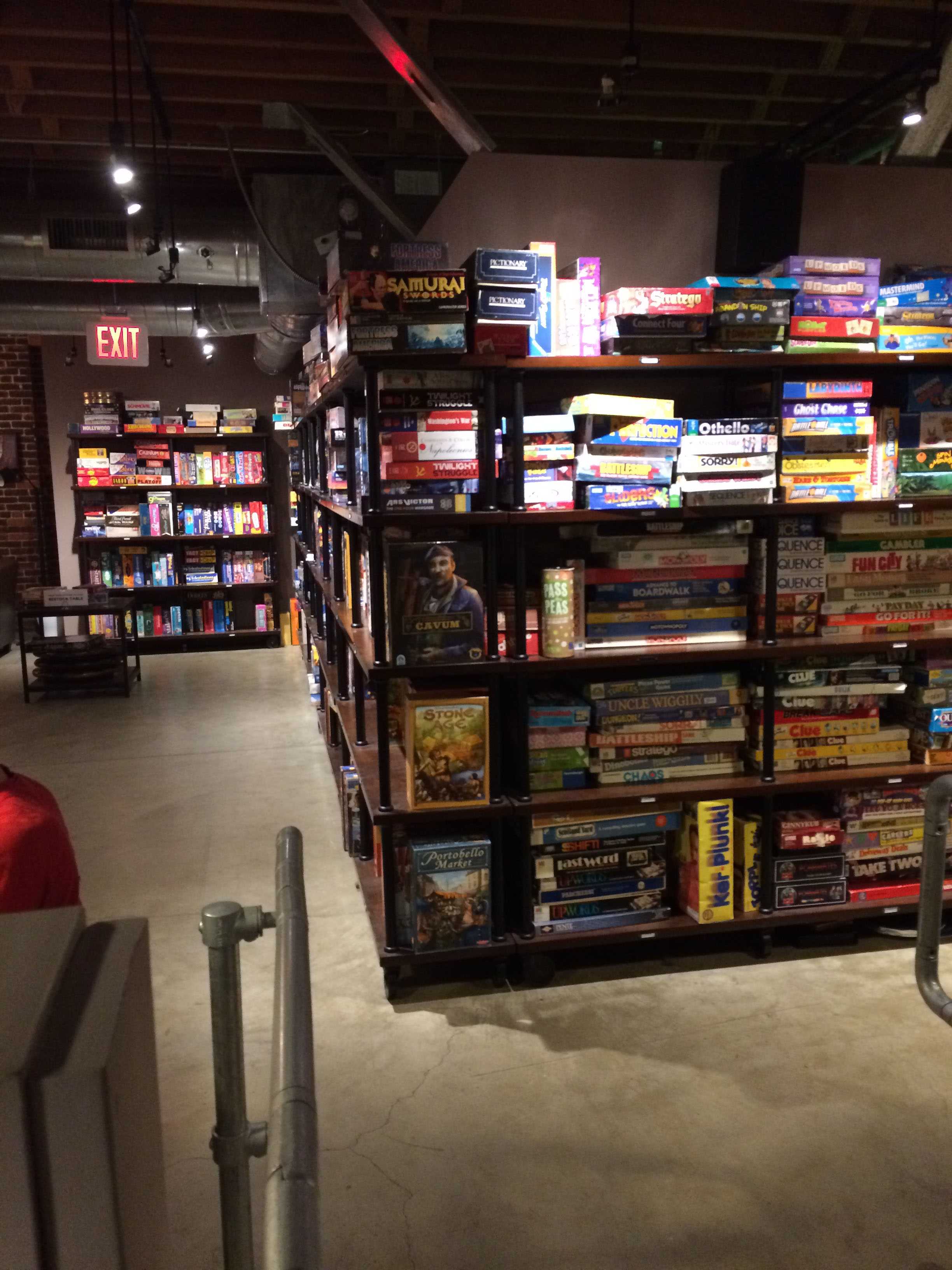 The café has a collection of over 900 games for visitors to keep themselves entertained for countless hours.