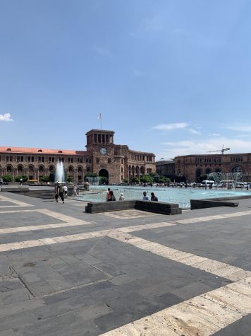 Hrabarag is a very popular tourist attraction in the epicenter of Yerevan Armenia. 
