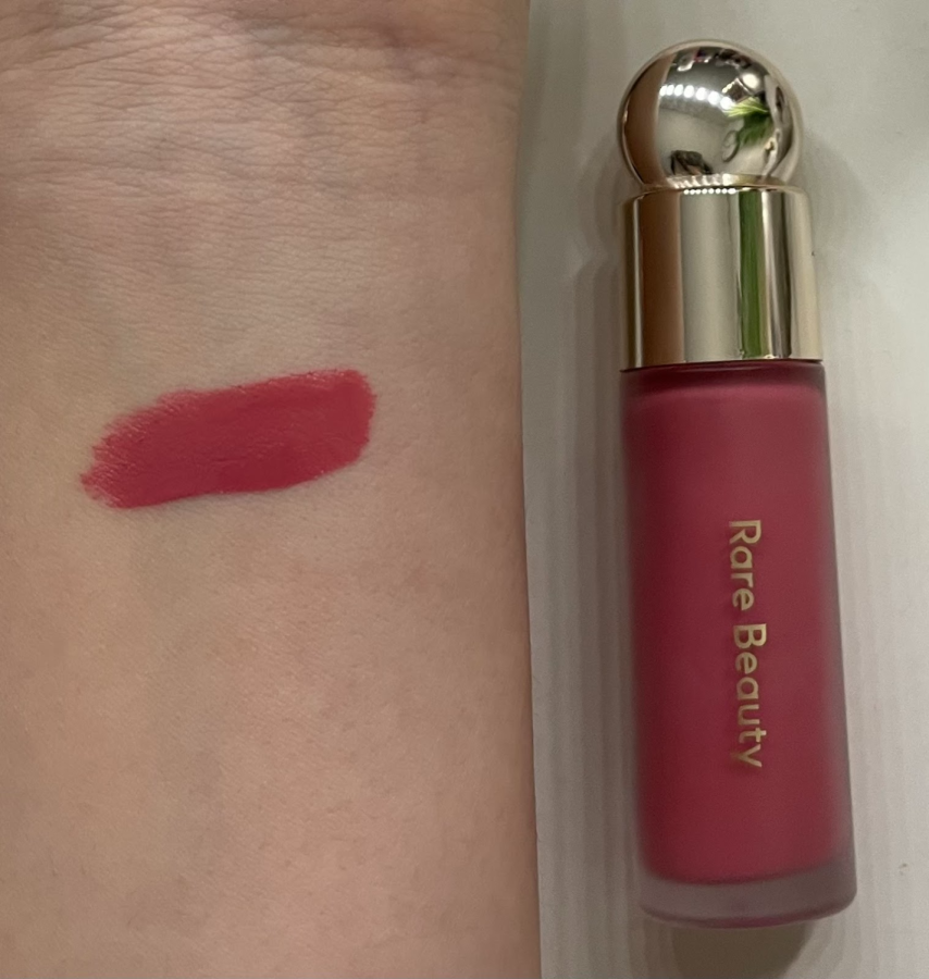 A swatch of the Rare Beauty Blush in the shade Believe.