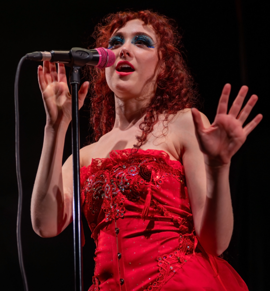  Chappell Roan enchanting her audience during her concert at the Hollywood Palladium, 11/28/2022. 
